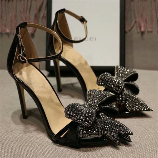 classic sandals lady summer 2019 designer's luxury dsigner brand sandals metal buckle large size leather high-heeled women's, Black
classic sandals lady summer 2019 designer's luxury dsigner brand sandals metal buckle large size leather high-heeled women's, Black