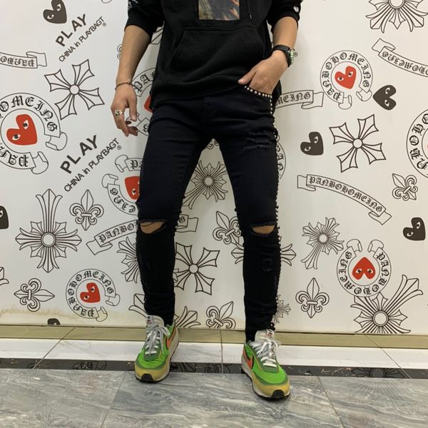 2020 embroidery wholesale italy fashion designer men's jeans brand ripped jeans for men casual business pants straight04
2020 embroidery wholesale italy fashion designer men's jeans brand ripped jeans for men casual business pants straight04