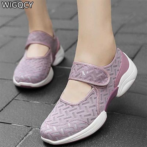 2020 new women's shoes breathable soft bottom mesh mother walking shoes lightweight non-slip sports casual size 43 d1009, Black
2020 new women's shoes breathable soft bottom mesh mother walking shoes lightweight non-slip sports casual size 43 d1009, Black