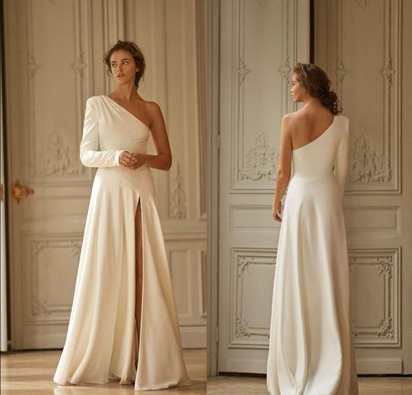 2020 new high side split evening dresses simple one shoulder long sleeve a line satin evening gowns vestido de novia arabic prom dress, Black;red
2020 new high side split evening dresses simple one shoulder long sleeve a line satin evening gowns vestido de novia arabic prom dress, Black;red