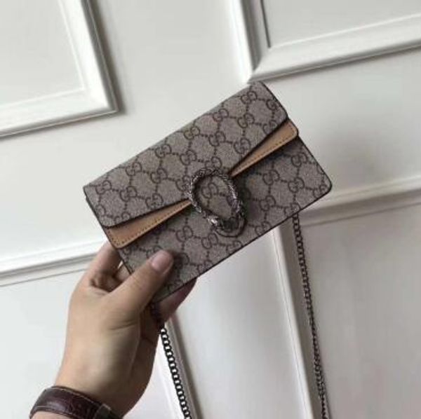 u22 with box designer women handbags crossbody shoulder bags totes handbag 6 colors chains straps handbags with tags wallets size 14*21*6
u22 with box designer women handbags crossbody shoulder bags totes handbag 6 colors chains straps handbags with tags wallets size 14*21*6