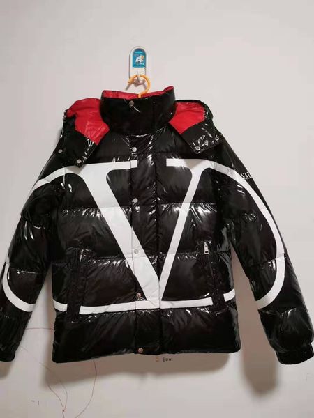 2019 new autumn winter new men de igner jacket glo y hooded luxury down jacket warm down jacket, Black
2019 new autumn winter new men de igner jacket glo y hooded luxury down jacket warm down jacket, Black