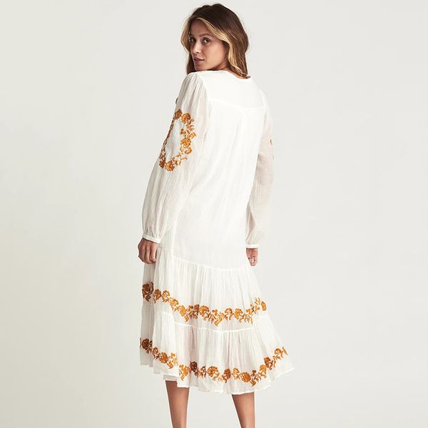 2020 autumn embroidery beach dress v-neck long sleeve tassel vintage casual white cotton dresses vestido, Black;gray
2020 autumn embroidery beach dress v-neck long sleeve tassel vintage casual white cotton dresses vestido, Black;gray