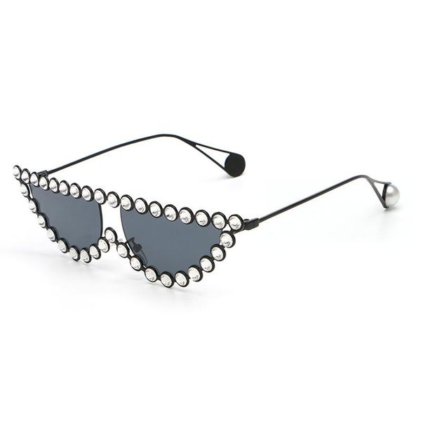 new cat eye sunglasses europe and the united states trend personality sunglasses women's diamond sunglasses factory direct sales
new cat eye sunglasses europe and the united states trend personality sunglasses women's diamond sunglasses factory direct sales