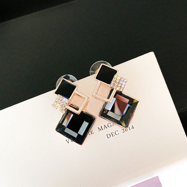 korean vintage simple rhinestones geometric silver needle earrings temperament fashion women girl jewelry accessories
korean vintage simple rhinestones geometric silver needle earrings temperament fashion women girl jewelry accessories