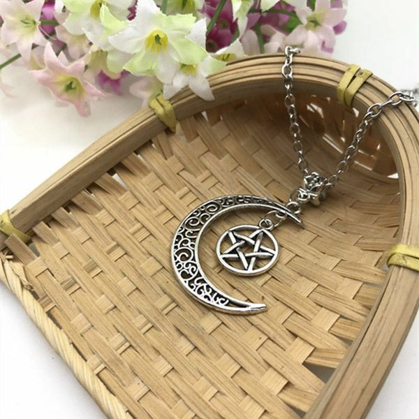 zinc alloy ancient silver pentagram and moon charm pendant 45cm cross chain necklace couple good luck jewelry valentine's day present
zinc alloy ancient silver pentagram and moon charm pendant 45cm cross chain necklace couple good luck jewelry valentine's day present