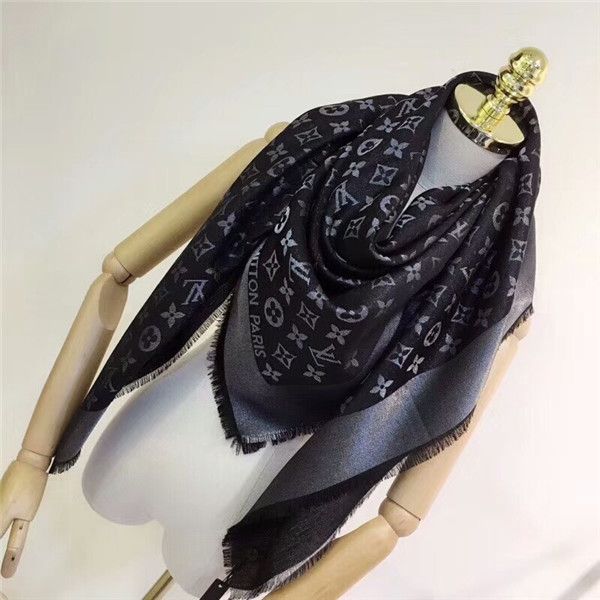 classic female monogram printed scarf shawl various colors silver thread 140*140cm shawl four seasons comfortable wear can be wholesale, Blue;gray
classic female monogram printed scarf shawl various colors silver thread 140*140cm shawl four seasons comfortable wear can be wholesale, Blue;gray