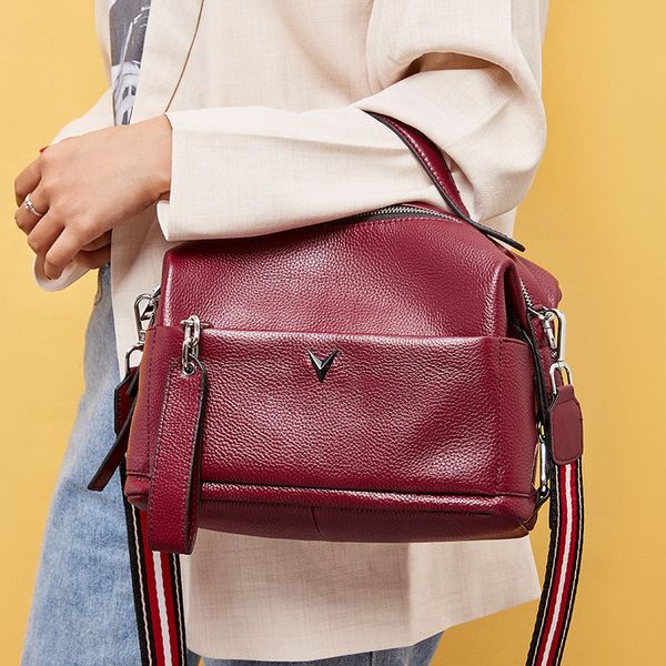 genuine leather cross body bags women vintage pillow cow leather woman's handbag for girl ladies solid casual messenger bags tot
genuine leather cross body bags women vintage pillow cow leather woman's handbag for girl ladies solid casual messenger bags tot