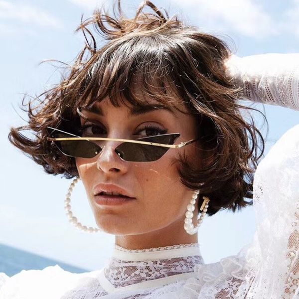 2019 small cat eye sunglasses women narrow hin metal ultra light retro sun glasses rimless pchromic uv400 female, White;black 
2019 small cat eye sunglasses women narrow hin metal ultra light retro sun glasses rimless pchromic uv400 female, White;black