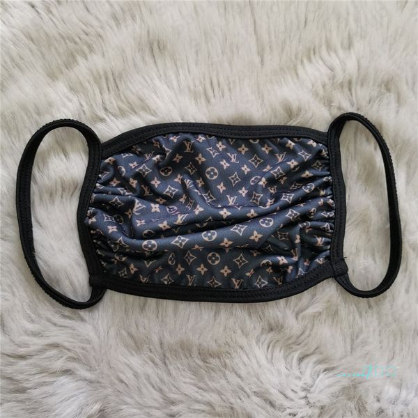 18 colors unisex лица маски марка моющийся маска дизайнер открытый ультрафиолетовый доказательство против пыли велоспорт спорт люкс печатные
18 colors unisex лица маски марка моющийся маска дизайнер открытый ультрафиолетовый доказательство против пыли велоспорт спорт люкс печатные