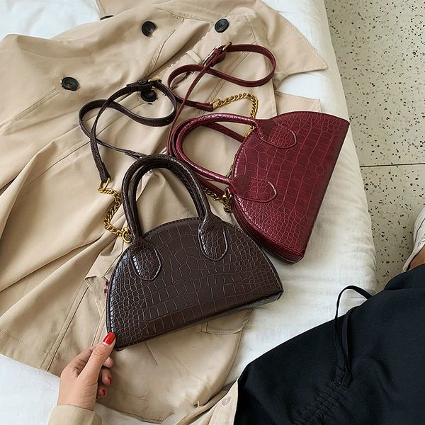 bolsos mujer retro tote bags for women 2019 handbags women bags chain female shoulder crossbody sac a main
bolsos mujer retro tote bags for women 2019 handbags women bags chain female shoulder crossbody sac a main