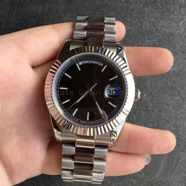 luxury men's watch date style 40mm sapphire glass automatic mechanical movement original folding buckle sold worldwide, Slivery;brown
luxury men's watch date style 40mm sapphire glass automatic mechanical movement original folding buckle sold worldwide, Slivery;brown