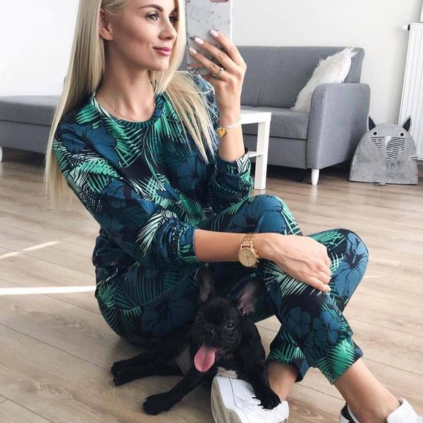 fashion autumn long sleeve t-shirt straight pants outfits floral print suit pattern women casual sporting tracksuit loose set, White
fashion autumn long sleeve t-shirt straight pants outfits floral print suit pattern women casual sporting tracksuit loose set, White