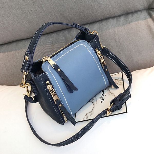 2020 new ladies bucket bag korean fashion casual simple retro large capacity single shoulder messenger bag women
2020 new ladies bucket bag korean fashion casual simple retro large capacity single shoulder messenger bag women
