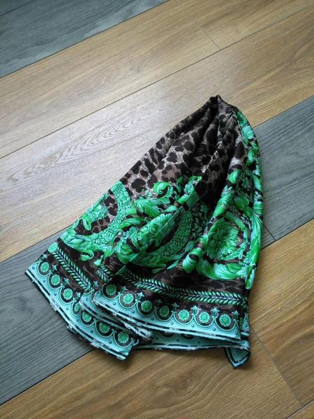2019 new arrival spring classic leopard print 100% pure silk scarf twill hand made roll 90*90 cm shawl wrap for women lady
2019 new arrival spring classic leopard print 100% pure silk scarf twill hand made roll 90*90 cm shawl wrap for women lady