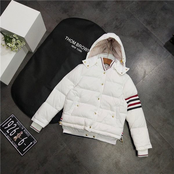 19fw luxurious brands design thom tb browne white down jacket hoodies men women streetwear sweatshirt outdoor shirts, Gray;blue
19fw luxurious brands design thom tb browne white down jacket hoodies men women streetwear sweatshirt outdoor shirts, Gray;blue