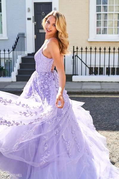 double straps tulle long prom dresses with appliques for women criss cross gowns for party, Red
double straps tulle long prom dresses with appliques for women criss cross gowns for party, Red