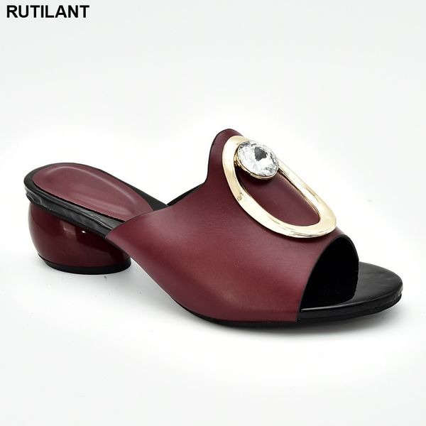 2019 zapatos de lujo mujeres diseñadores señoras sandalias con tacones zapatos de mujer decorados con zapatos elegantes italianos de, Black
2019 zapatos de lujo mujeres diseñadores señoras sandalias con tacones zapatos de mujer decorados con zapatos elegantes italianos de, Black