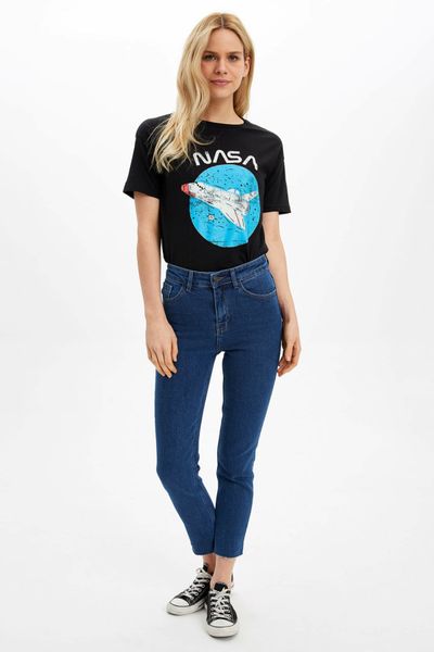 defacto woman dark blue casual denim jeans women skinny jeans women slim bottom jeans trousers-l3590az19wn, Black;white
defacto woman dark blue casual denim jeans women skinny jeans women slim bottom jeans trousers-l3590az19wn, Black;white