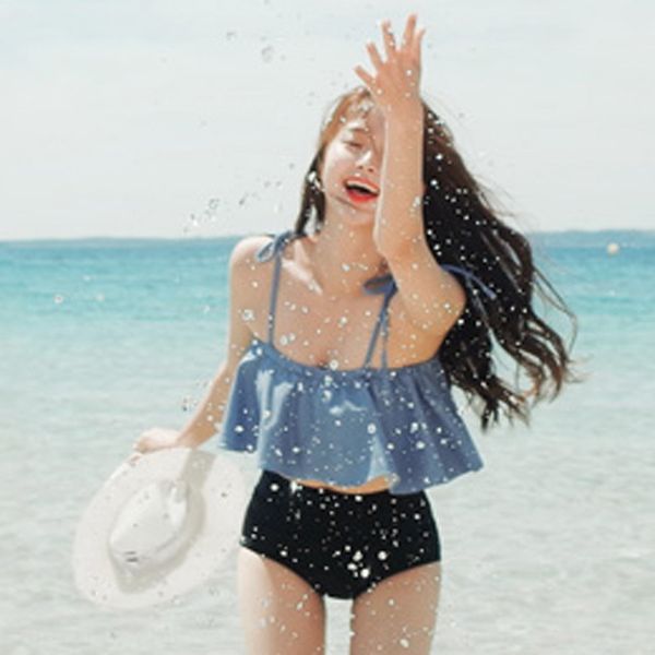 bikini swimsuit one-line collar shoulder-exposed big flounces bikini split high waist spring beach swimsuit, White;black
bikini swimsuit one-line collar shoulder-exposed big flounces bikini split high waist spring beach swimsuit, White;black