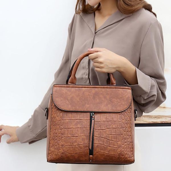 камень pattern кожа crossbody сумка для женщин 2019 моды твердых цветов сумки на ремне сумки женской простой
камень pattern кожа crossbody сумка для женщин 2019 моды твердых цветов сумки на ремне сумки женской простой