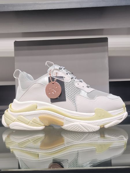 Fashion Shoes Compound sole Casual Shoes 2020 Triple S Track 2.0 Old Dad Sneaker Combination Nitrogen Outsole Mens Tripler Sneakers 35-45
Fashion Shoes Compound sole Casual Shoes 2020 Triple S Track 2.0 Old Dad Sneaker Combination Nitrogen Outsole Mens Tripler Sneakers 35-45