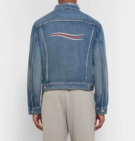 18fw fashion winter autumn men women europe paris wave line vintage embroidery jeans jacket street coat thick denim jacket quality, Black;brown
18fw fashion winter autumn men women europe paris wave line vintage embroidery jeans jacket street coat thick denim jacket quality, Black;brown