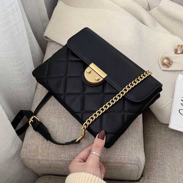 кожа pu quailty цепь небольшая crossbody сумка для женщин 2020 моды сумки на ремне для женщин сумки и кошельков с ручкой
кожа pu quailty цепь небольшая crossbody сумка для женщин 2020 моды сумки на ремне для женщин сумки и кошельков с ручкой