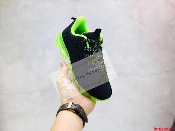 2020 kids running shoes tn triple black infant sneakers rainbow be true children sport shoes boys girls tennis trainers
2020 kids running shoes tn triple black infant sneakers rainbow be true children sport shoes boys girls tennis trainers