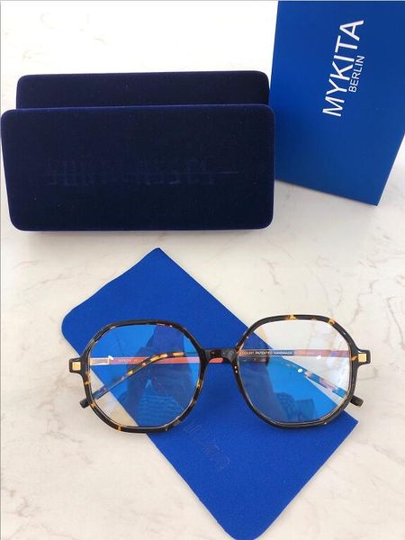 new hilla mens sunglasses men sun glasses women sunglasses fashion style protects eyes gafas de sol lunettes de soleil with box, Silver
new hilla mens sunglasses men sun glasses women sunglasses fashion style protects eyes gafas de sol lunettes de soleil with box, Silver