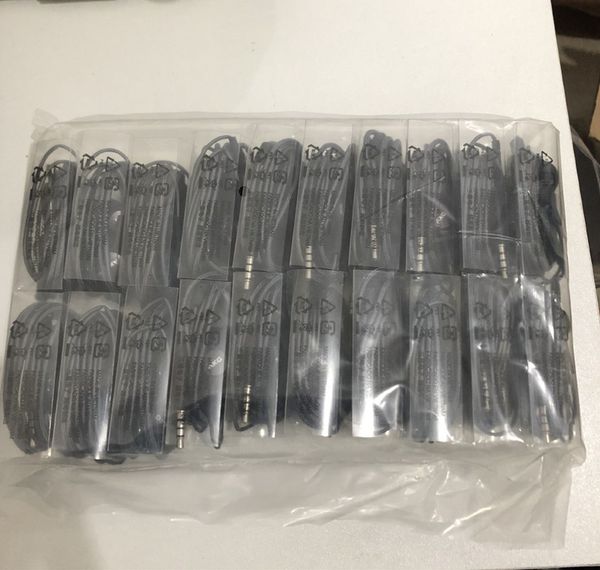 box s10 headphone 3.5mm earphone headset earphone earbuds with mic & remote volume control for samsung s8 s9 s10 with retail package
box s10 headphone 3.5mm earphone headset earphone earbuds with mic & remote volume control for samsung s8 s9 s10 with retail package
