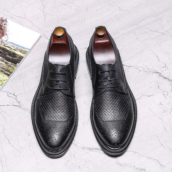 2019 genuine leather shoes men business brogues british style man leather casual shoes male footwear black a1548
2019 genuine leather shoes men business brogues british style man leather casual shoes male footwear black a1548