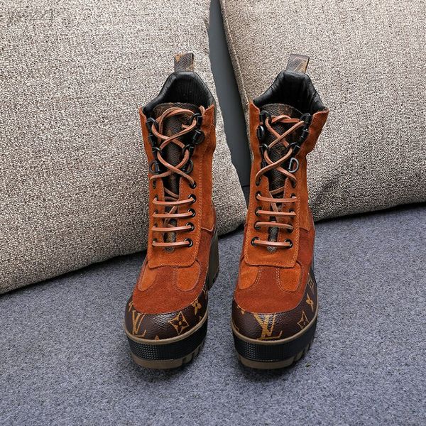 2020 europe and america ankle boots luxurious lace-up personality womens thick bottom waterproof heel shoes genuine leather high-end martin, Black
2020 europe and america ankle boots luxurious lace-up personality womens thick bottom waterproof heel shoes genuine leather high-end martin, Black