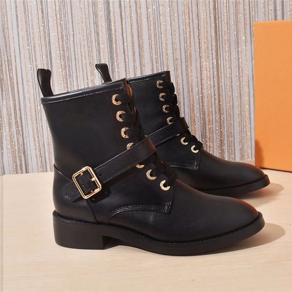 2020 luxury women shoes fashion luxury designer women shoes superstars famous luxury metal button half boots women dress shoes, Black
2020 luxury women shoes fashion luxury designer women shoes superstars famous luxury metal button half boots women dress shoes, Black