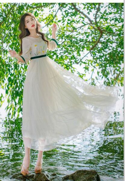 2019 summer new arrival round collar flower embroidery woman long chiffon gauze dress, Black;gray
2019 summer new arrival round collar flower embroidery woman long chiffon gauze dress, Black;gray