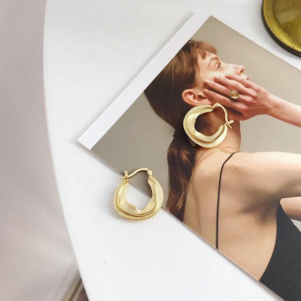 925 silver fashion gold color special shaped ear ring earrings for women elegant design geometric jewelry hoop earrings 1pair, Golden
925 silver fashion gold color special shaped ear ring earrings for women elegant design geometric jewelry hoop earrings 1pair, Golden
