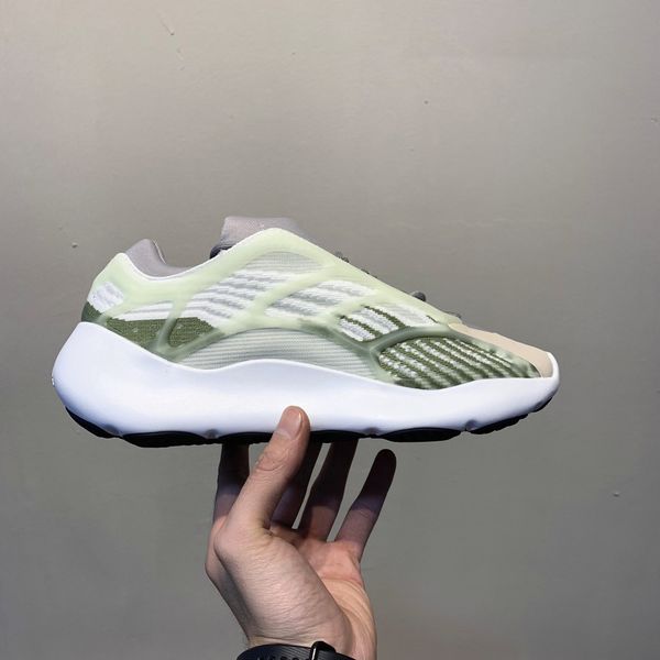 новый 700 v3 azael kanye west голубой подошвой мужские кроссовки для мужчин 700s обувь спорт tripler мода кроссовки тренеров размер 11, Black
новый 700 v3 azael kanye west голубой подошвой мужские кроссовки для мужчин 700s обувь спорт tripler мода кроссовки тренеров размер 11, Black