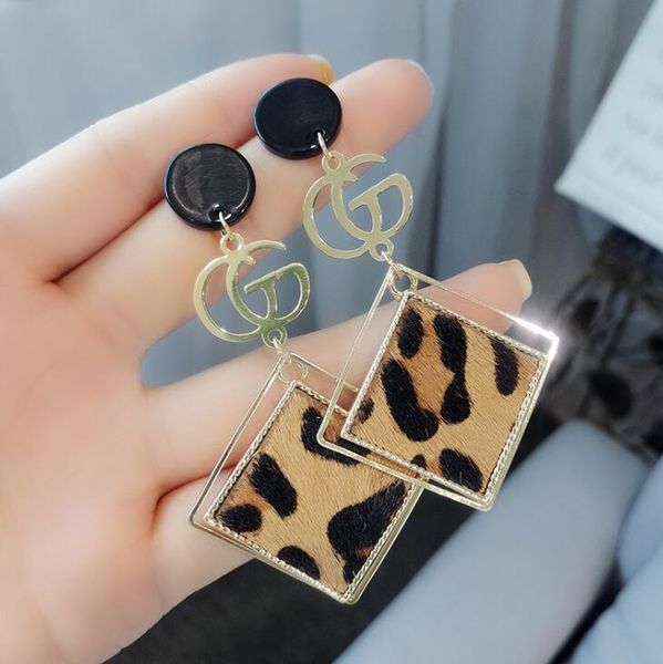 earrings luxury jewelry fashion women mens earrings hip hop diamond stud earings iced out bling rock punk round wedding gift k040, Golden;silver
earrings luxury jewelry fashion women mens earrings hip hop diamond stud earings iced out bling rock punk round wedding gift k040, Golden;silver