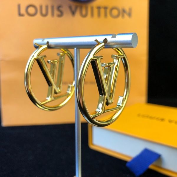 Lou 2019 Classic Peach Stud Earrings Personality Interesting vision, cutting process makes the surface polished very beautiful
Lou 2019 Classic Peach Stud Earrings Personality Interesting vision, cutting process makes the surface polished very beautiful
