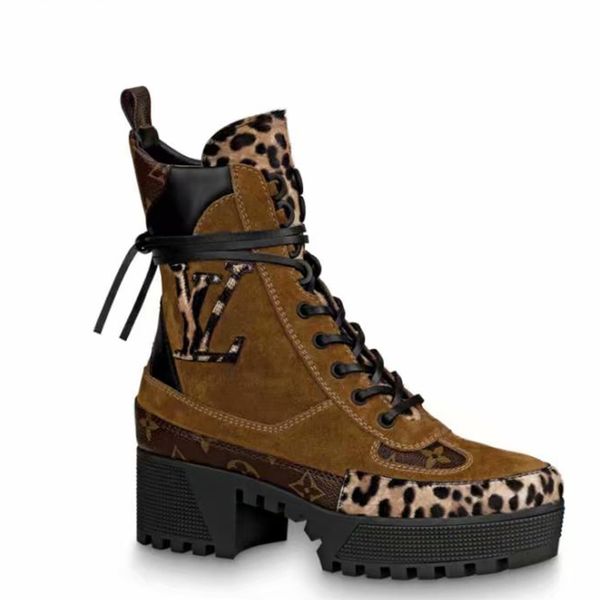 2019 new women's flat bottom thick rubber bottom ladies boots canvas fashion casual trend non-slip boots size 36-45 factory direct
2019 new women's flat bottom thick rubber bottom ladies boots canvas fashion casual trend non-slip boots size 36-45 factory direct