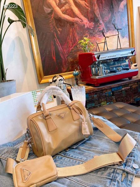 designer women's pillow bag single shoulder messenger bag nylon waterproof canvas with cow leather
designer women's pillow bag single shoulder messenger bag nylon waterproof canvas with cow leather