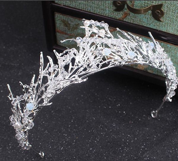 queen vintage crystal crowns rhinestone bridal hair accessories bride headbands wedding hair hewelry trendy flame crown tiaras, Golden;white
queen vintage crystal crowns rhinestone bridal hair accessories bride headbands wedding hair hewelry trendy flame crown tiaras, Golden;white