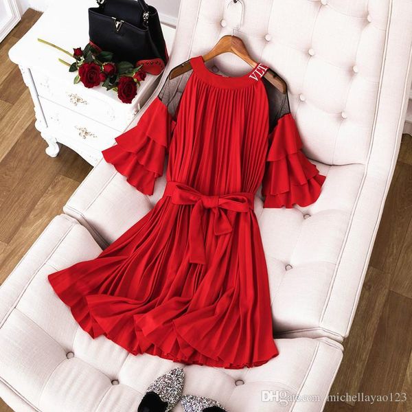 milan runway dress 2019 black/red flares sleeves shoulder letter women's dress designer pleats vestidos de festa yy-45
milan runway dress 2019 black/red flares sleeves shoulder letter women's dress designer pleats vestidos de festa yy-45