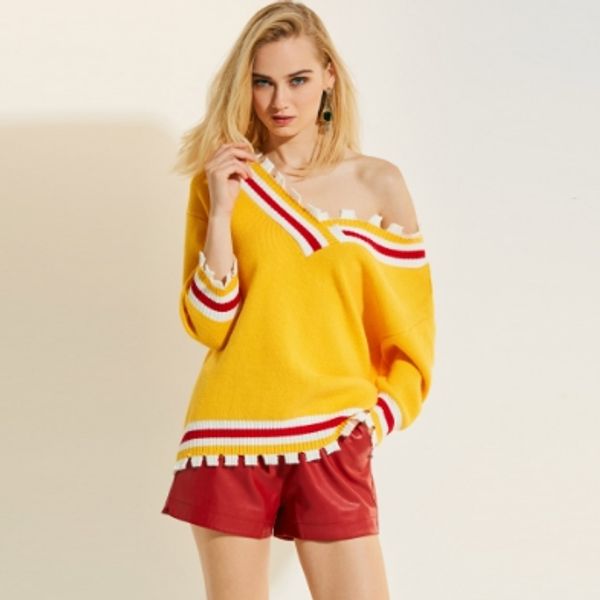 college wind sweater female autumn and winter new sweet hit color loose v-neck long-sleeved knitting sweater, White
college wind sweater female autumn and winter new sweet hit color loose v-neck long-sleeved knitting sweater, White