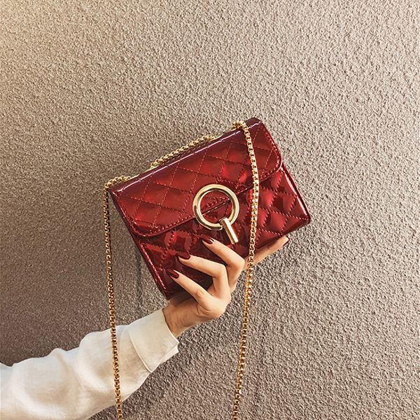 small bag, new fashion, all-around ins messenger bag, high-level sense, fragrant style, lingge chain women's bag
small bag, new fashion, all-around ins messenger bag, high-level sense, fragrant style, lingge chain women's bag