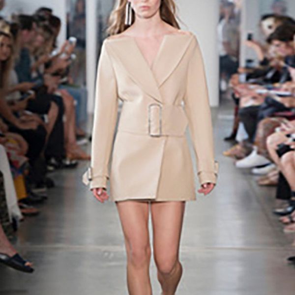 deat 2019 new spring fashion women clothing v-neck full sleeves beige wide belt strapless loose coat windbreaker wd92712m, Tan;black
deat 2019 new spring fashion women clothing v-neck full sleeves beige wide belt strapless loose coat windbreaker wd92712m, Tan;black