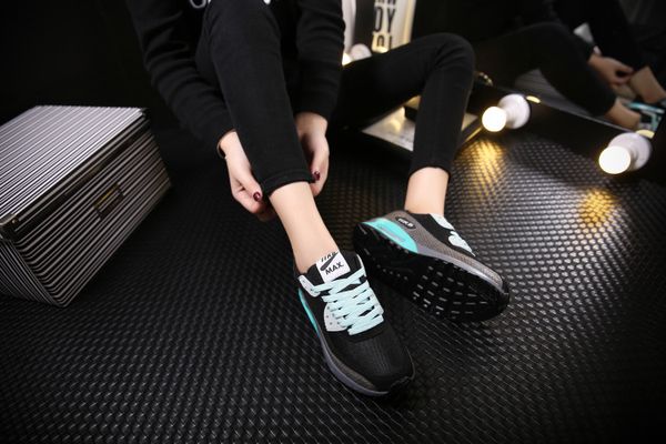 2020 running shoes men and women sneakers breathable sneakers men and women training
2020 running shoes men and women sneakers breathable sneakers men and women training
