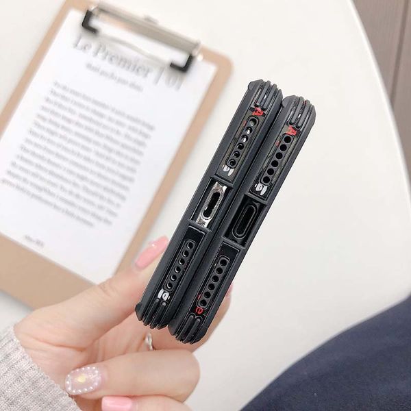 luxury phone case for iphone x xr xsmax 6/6s 6p/6sp 7/8 7plus/8plus designer cool case letters print color edge glass back cover 2 styles
luxury phone case for iphone x xr xsmax 6/6s 6p/6sp 7/8 7plus/8plus designer cool case letters print color edge glass back cover 2 styles