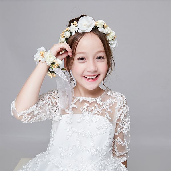 bridal wreath pearl headdress seaside flower wedding dress accessories flower children's hair band, Slivery;white
bridal wreath pearl headdress seaside flower wedding dress accessories flower children's hair band, Slivery;white