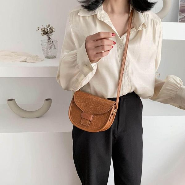 women solid color messenger bag retro alligator pattern pu leather crossbody purse for women fashion shoulder messenger bag
women solid color messenger bag retro alligator pattern pu leather crossbody purse for women fashion shoulder messenger bag
